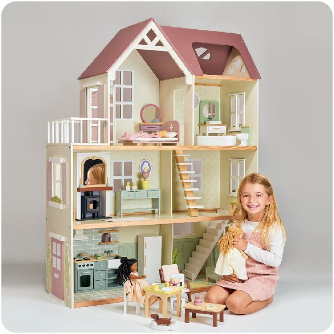 大型娃娃，可搭配茉百莉典雅豪宅或擺設珍藏