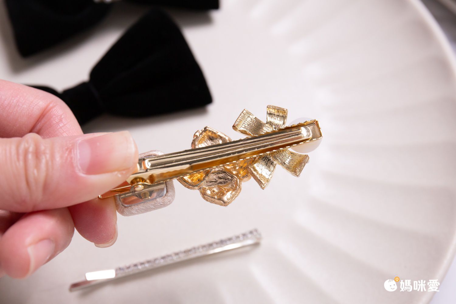 浪漫山茶花髮邊夾