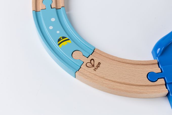 德國 Hape - 海底世界火車8字軌道組