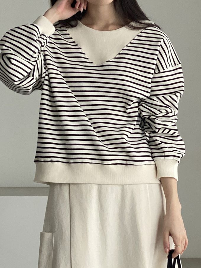 韓國女裝連線 - 假兩件細條紋長袖大學T-米X黑 (FREE)