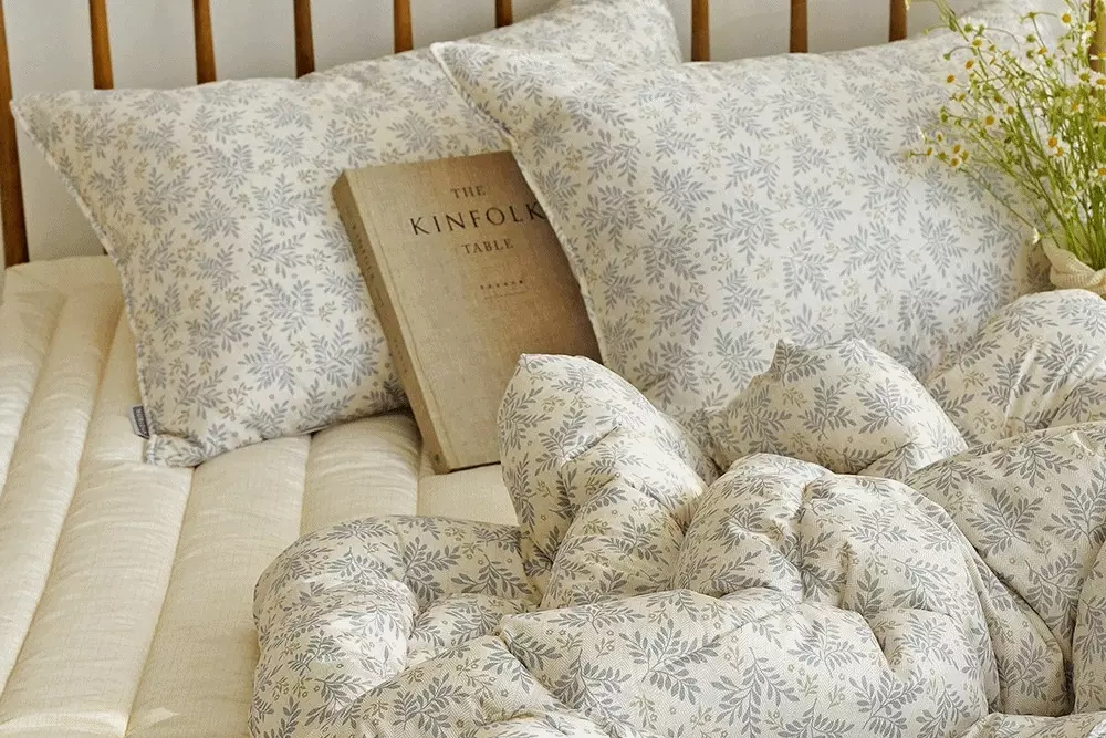 韓國 Nubizio - 可水洗超細纖維蓬鬆四季被-紫花紋路