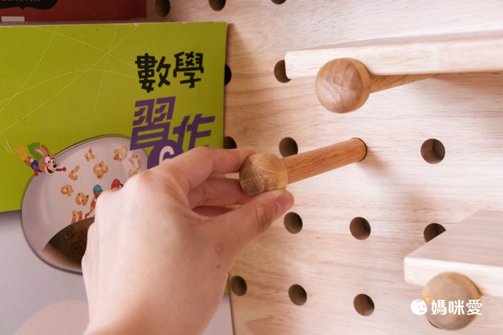 環安傢俱 - 【好好學】成長桌椅組-旗艦組(到府組裝)-(含學習桌+學習椅+創意組合架+書包櫃+側邊延伸櫃，送69*40cm霧透桌墊)-DC-402