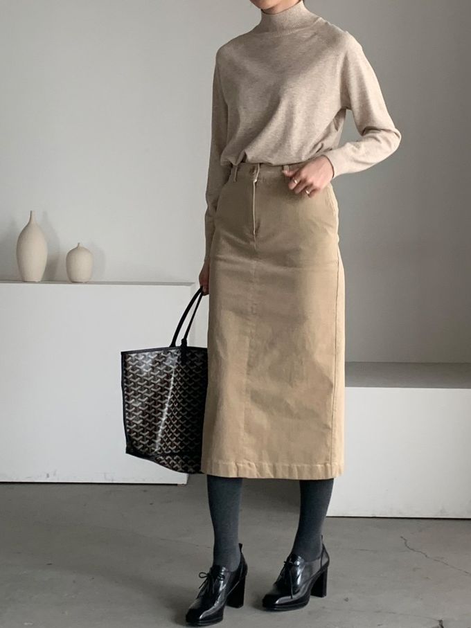 韓國女裝連線 - 薄燈芯絨直筒後開衩中長裙-淺卡其