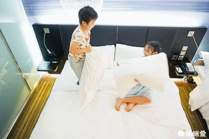 飛機控必追✈【台北諾富特華航桃園機場】二大一小一幼