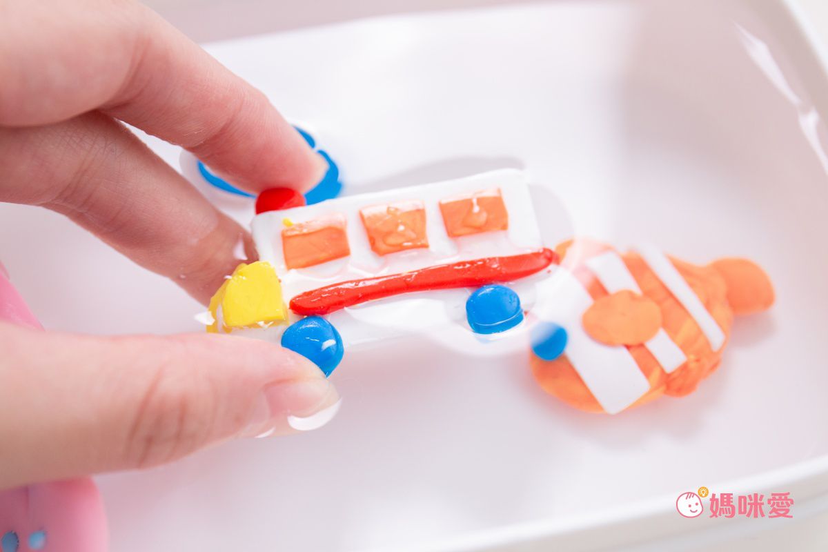 【Q-doh 有機矽膠黏土】不乾硬、無限重複玩！漸進式手指肌力訓練