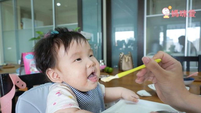 前輩媽咪超推薦【副食品餐具】寶寶學吃飯必備