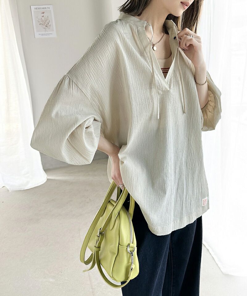 日本 Classical Elf - 溫柔感楊柳細摺綁帶長袖上衣-淺灰棕