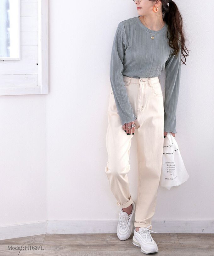 日本 Classical Elf - 圓領細坑條光澤感薄長袖上衣-摩卡