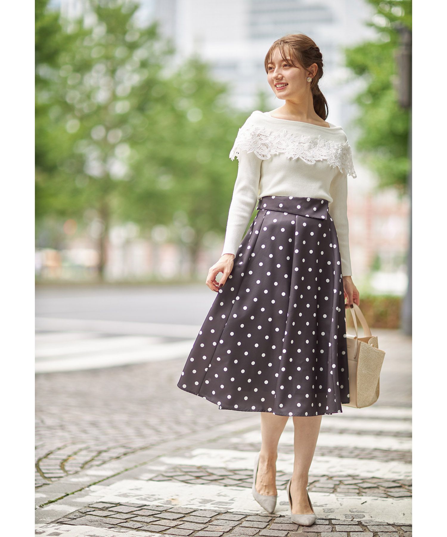 日本 tocco-closet - 氣質蕾絲拼接針織上衣-天使白