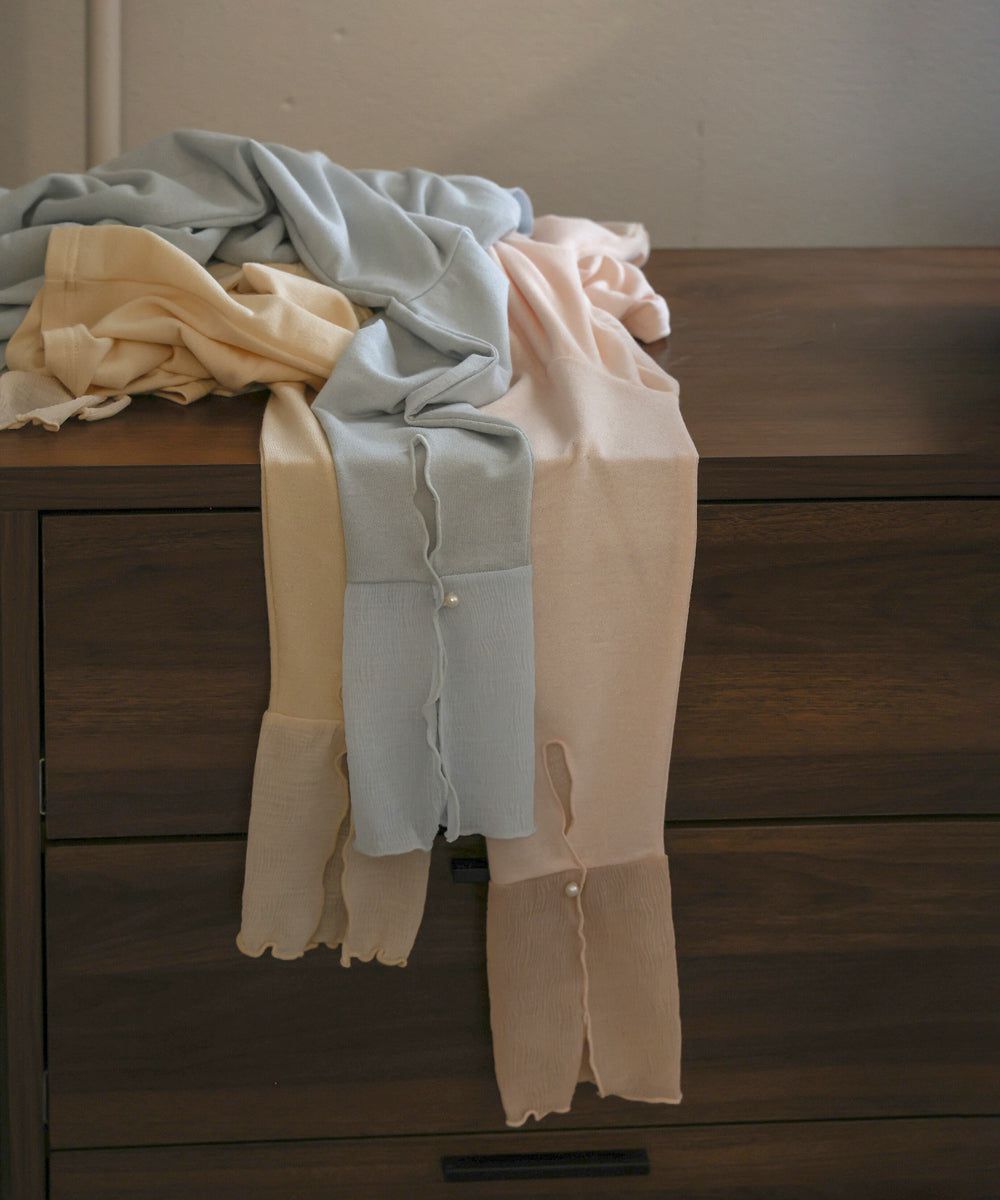 日本 Bab - 楊柳拼接珍珠薄長袖上衣-米杏