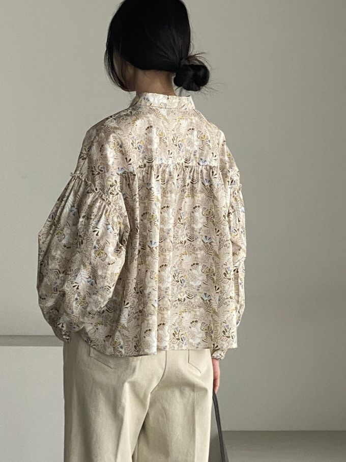 韓國女裝連線 - 花草圖樣翻領拼接長袖襯衫-卡其 (FREE)