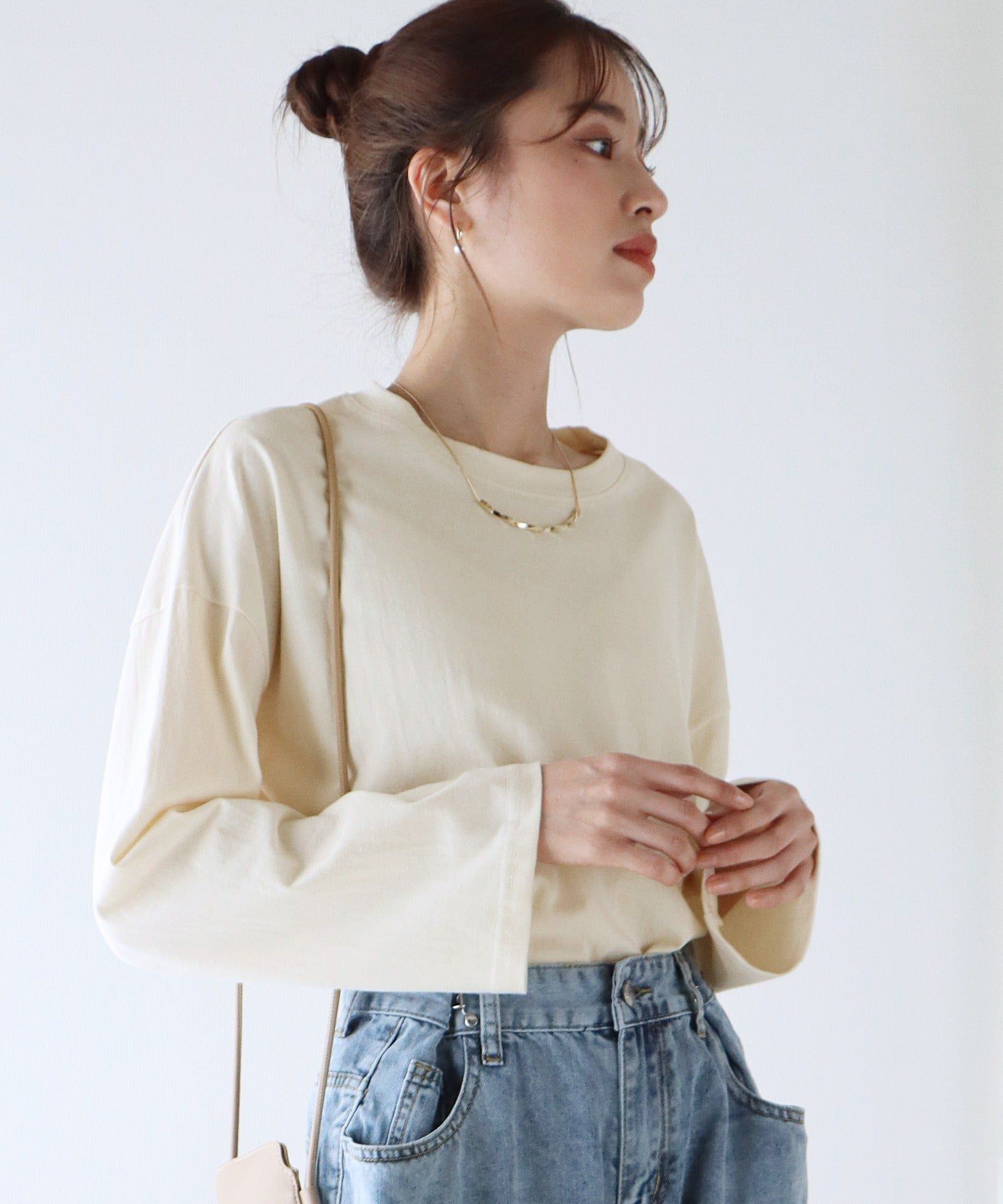 日本 BLUE EAST - 圓領百搭柔軟薄長袖上衣-條紋-深藍