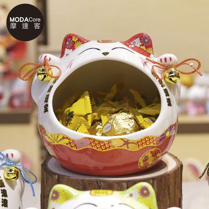 MODACore 摩達客 - 摩達客◉春節開運◉大口招財貓糖果收納擺飾聚寶盆-紅色
