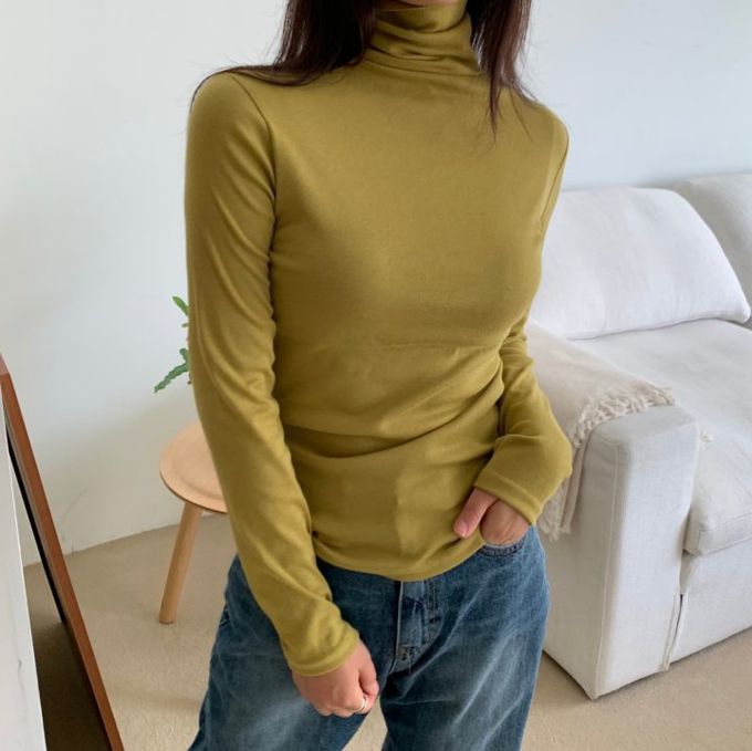 韓國 LANDING - 韓國製彈性高領長袖上衣-橄欖綠 (FREE)