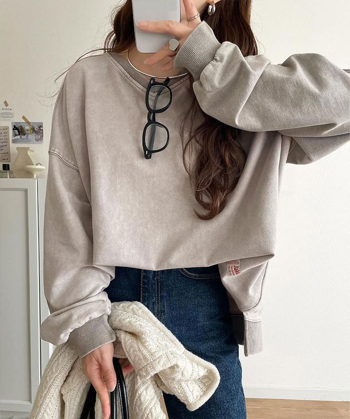 日本 Classical Elf - 俐落洗舊感V領寬版長袖T恤-炭黑