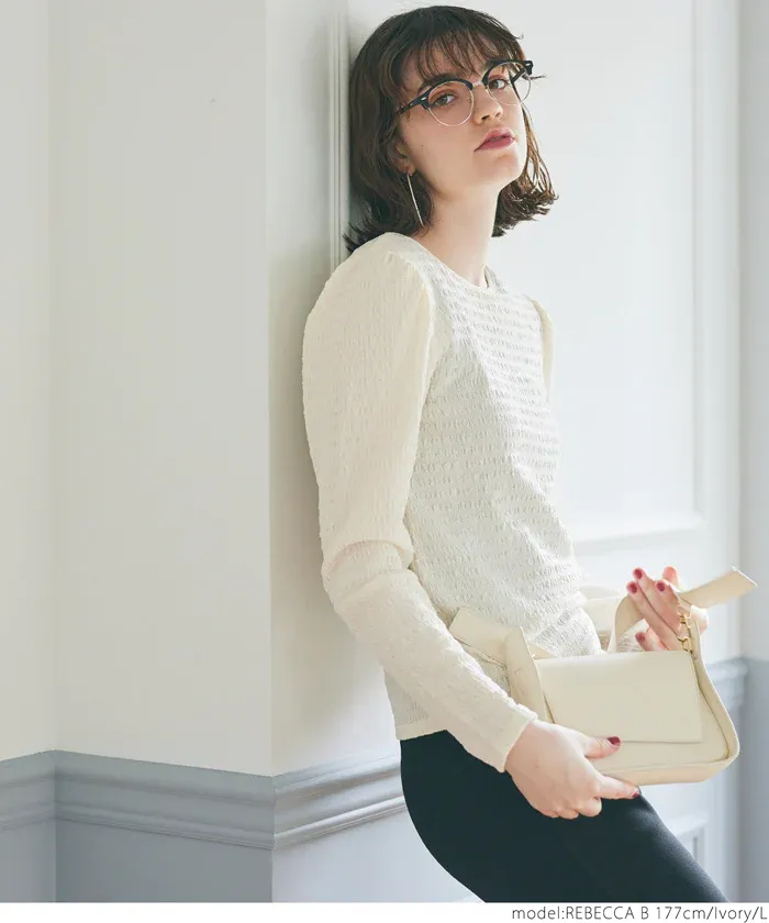 日本 COCA - 圓領泡泡抓皺薄長袖上衣-黑