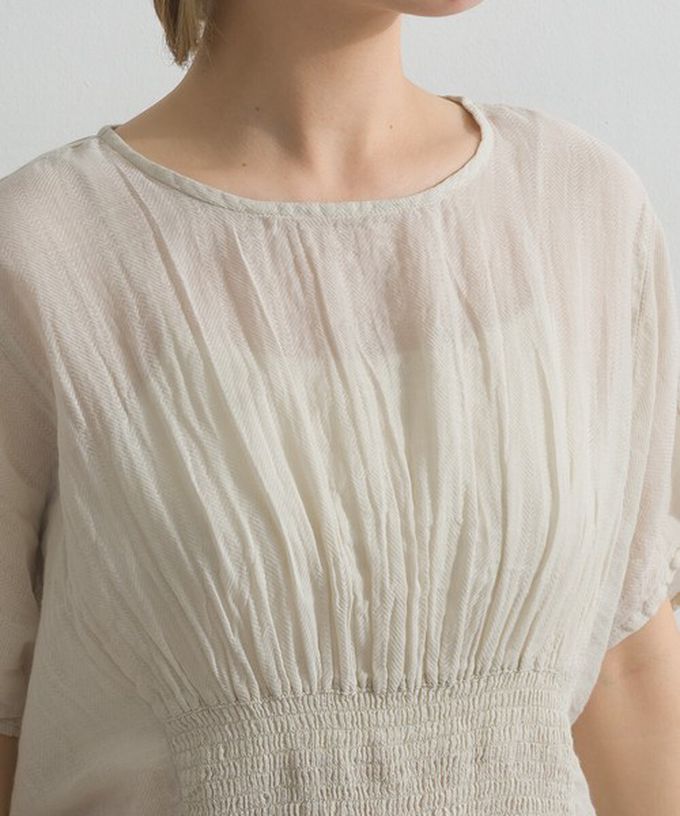 日本 Lupilien - 印度棉 人字紋清爽飄逸瘦腰短袖上衣-軍綠