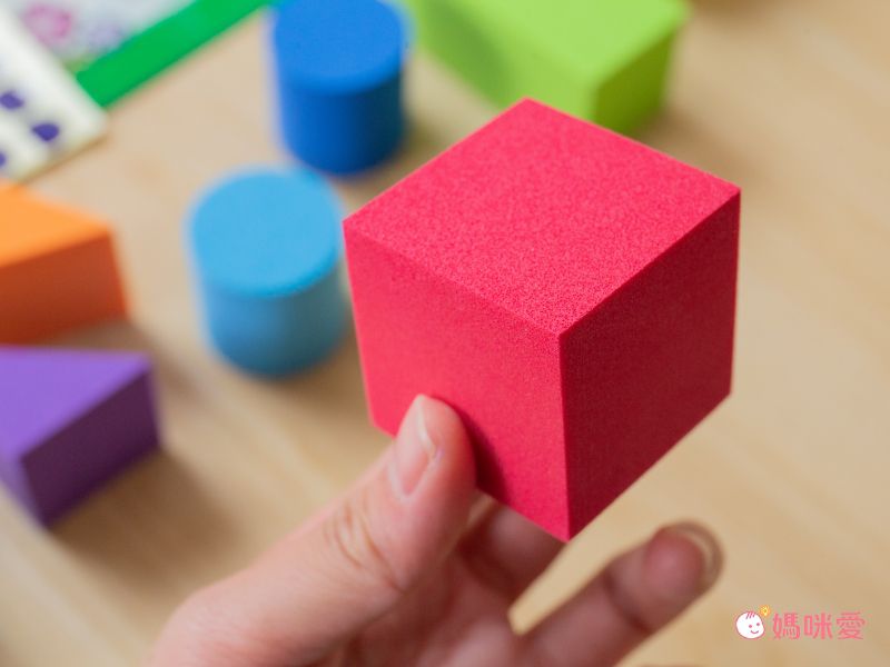 資優數學 - 30種智力遊戲-系列1 趣味動手版(上)-5份練習單+教具5份