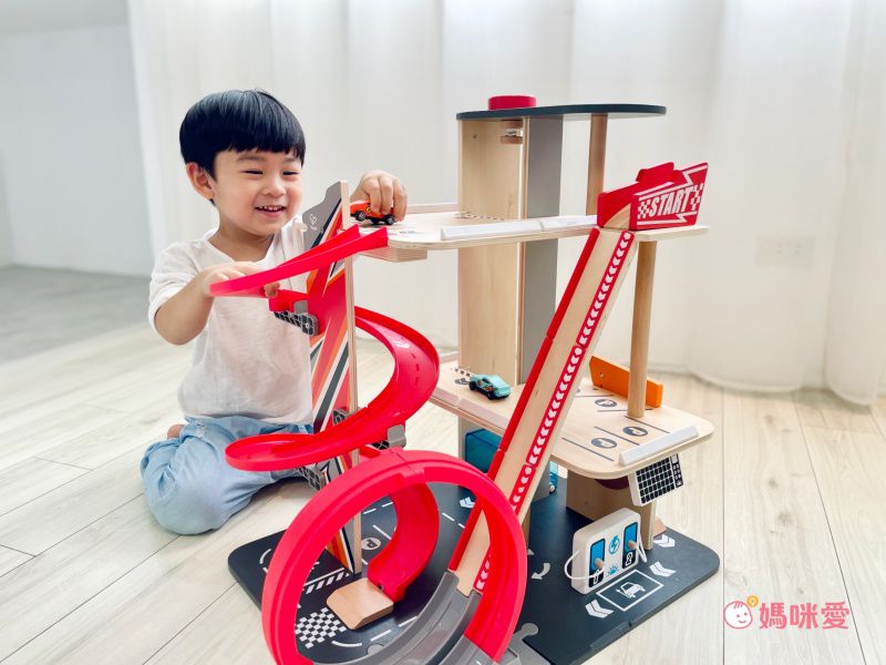 高達30種配件＆機關！【德國 Hape】木製軌道組