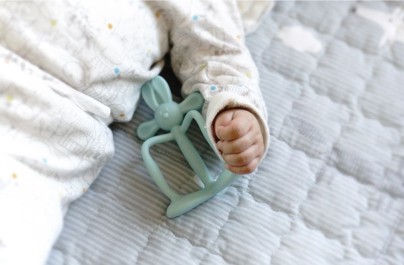 韓國MAMAsTEM - 長耳朵小兔固齒器-莫藍迪