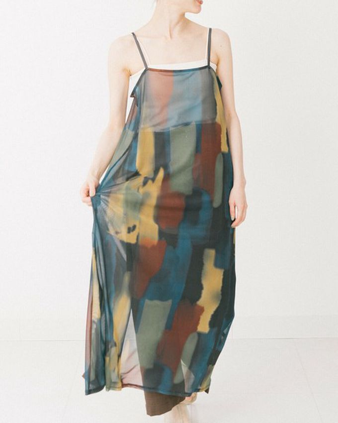 日本 gleam - 水彩暈染風夢境薄紗細肩帶洋裝-深藍系