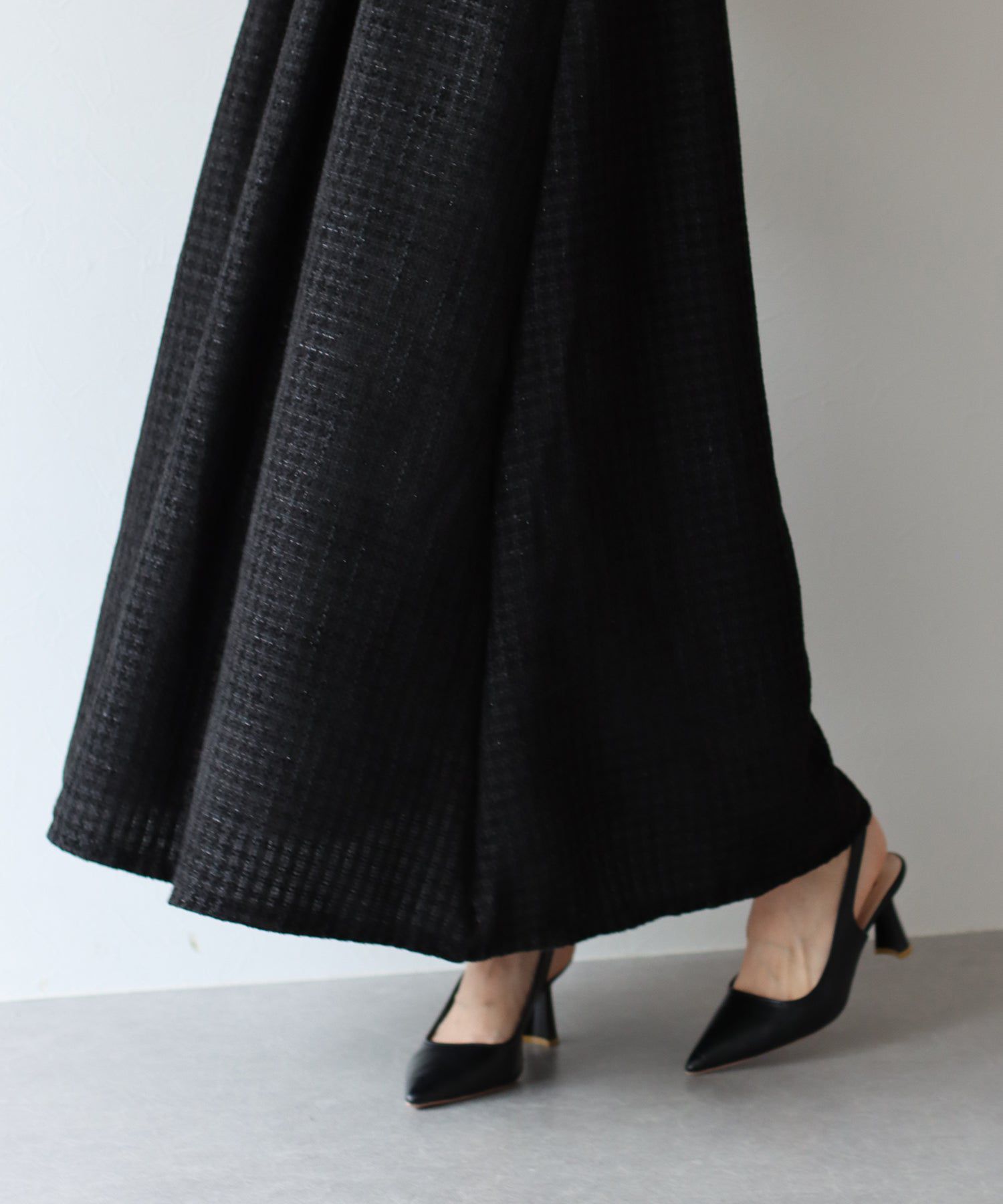 日本 BLUE EAST - 氣質千鳥格紋修身長裙-灰黑