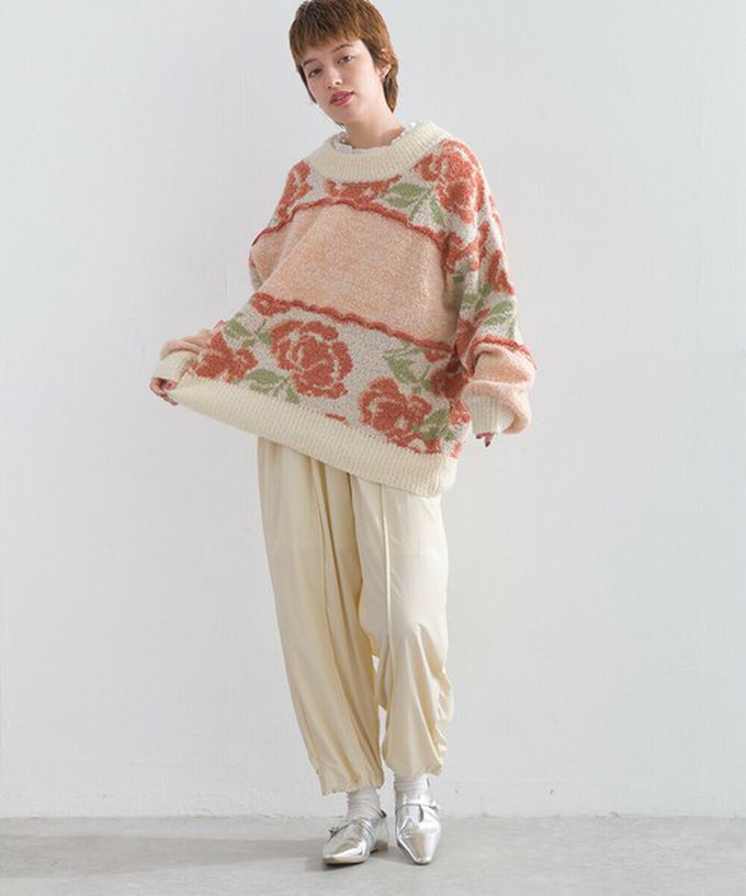 日本 Lupilien - 毛茸感華麗大花朵針織上衣-炭灰x黃