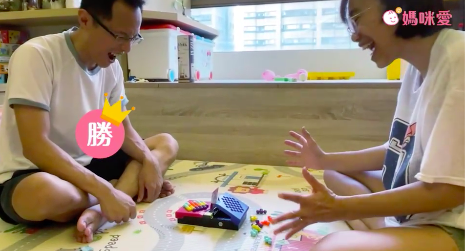 龍博士 - 益智拼盤-雙人對戰競速翻盤彈飛80題-3Y+