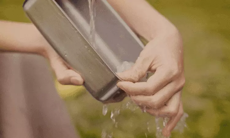 LiFE RiCH - Double Box 可微波304不鏽鋼便當盒/分隔盤/100%白金矽膠專利伸縮上蓋-奶茶裸-801-1000ml