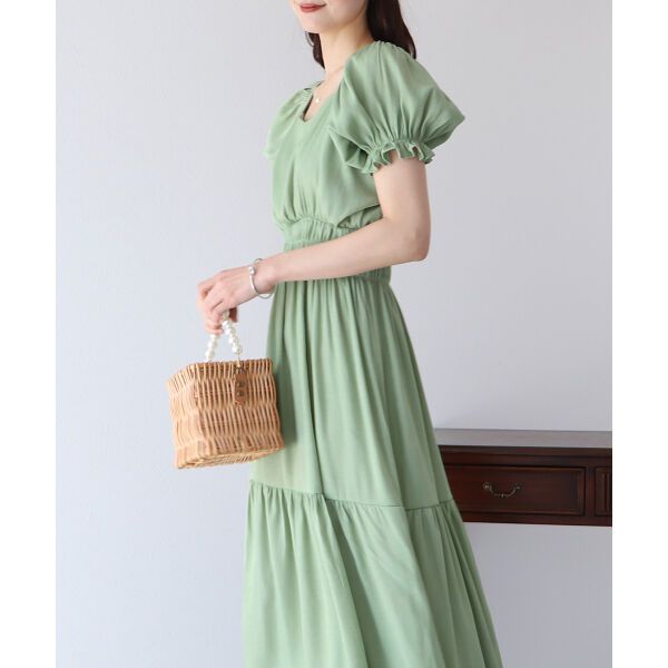 日本 BLUE EAST - 甜美氣質泡泡袖收腰洋裝-薄荷綠