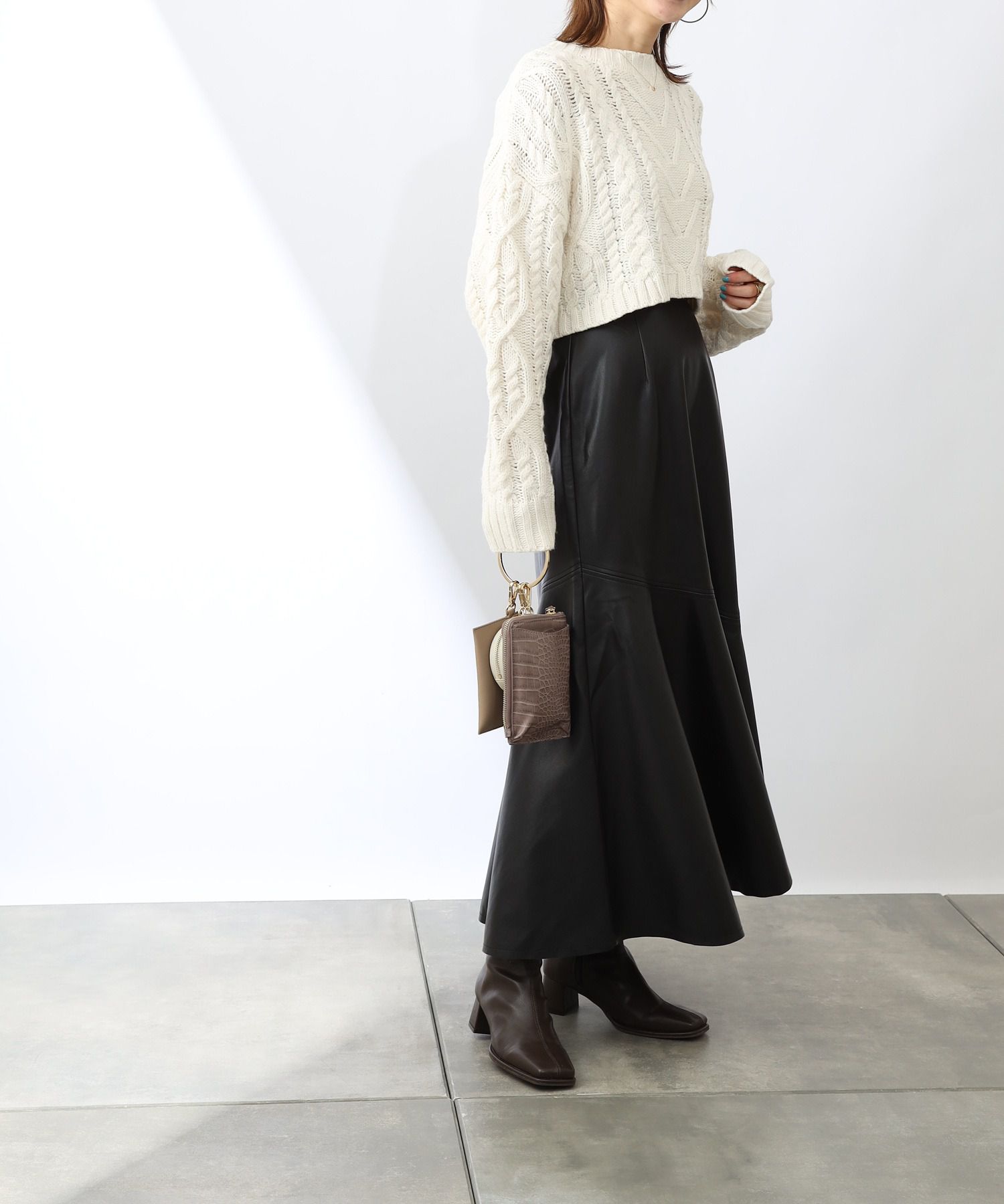 日本 ELENCARE DUE - 魚尾造型皮質長裙-米