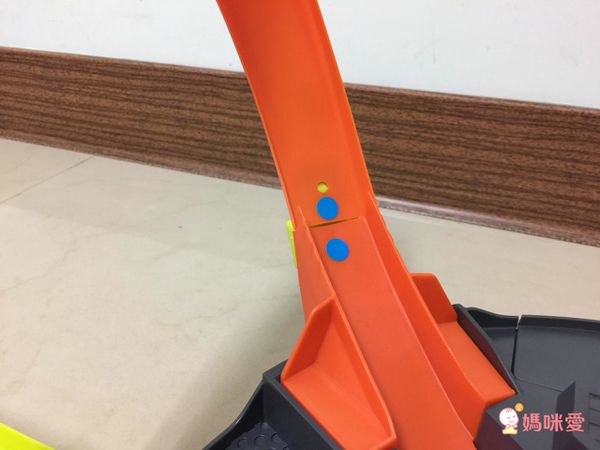 【美國 Hot Wheels 風火輪】❤ 獨家 $199 送攜帶收納盒 ❤ 買越多、送越多！