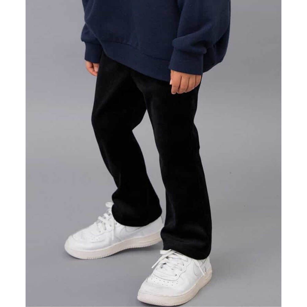 季節感舒適絨面微喇叭長褲-黑