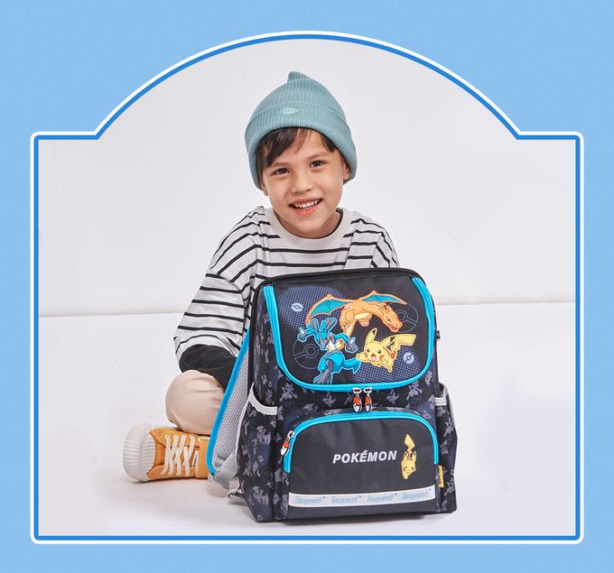 impact 怡寶 - 寶可夢超輕羽量型護脊書包-黑(IMPKM6021BK) | 身高100~125cm適用 | 精選好禮兩件組（運動襪、筆袋）