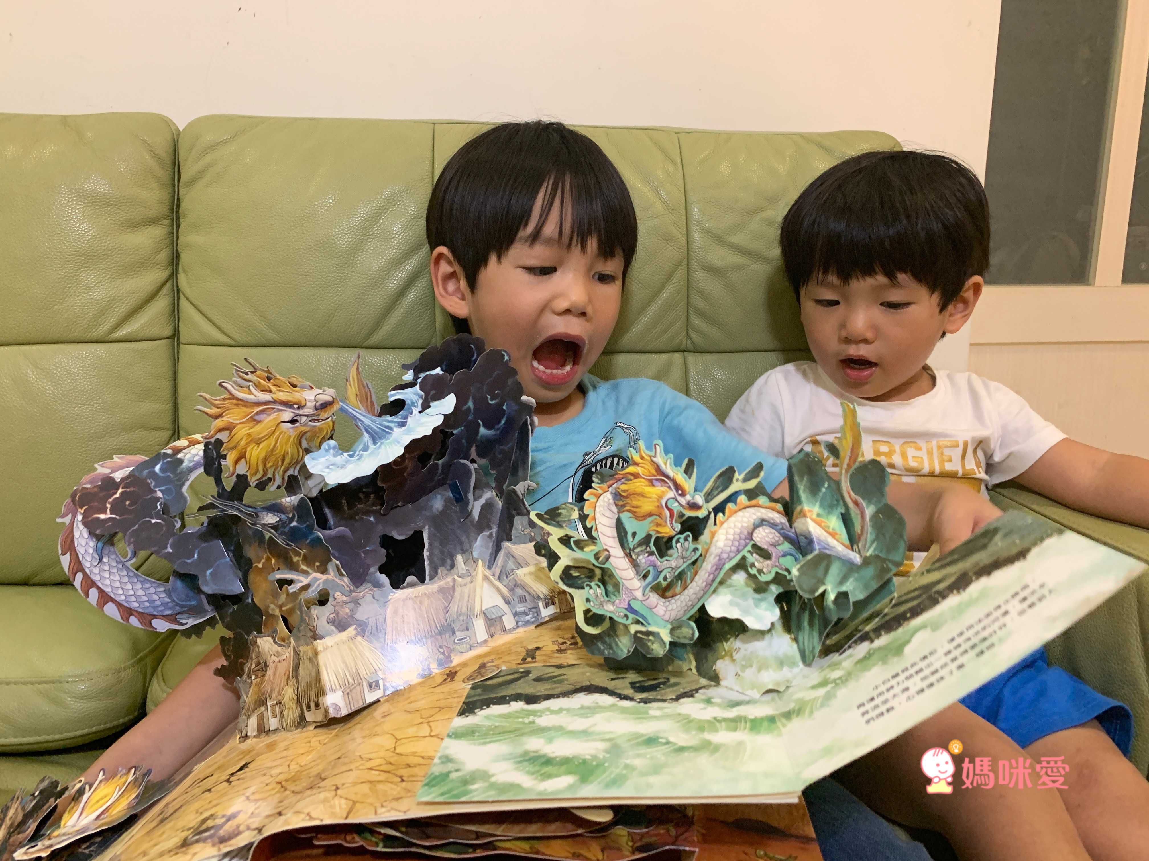 禾流文創 - 傳承千年傳統文化經典立體套組-傳說十二生肖+歡樂過新年