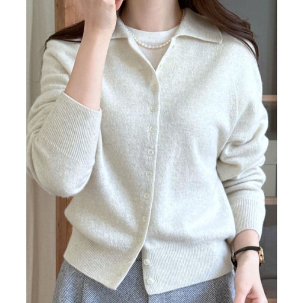 80%超細羊毛細緻翻領針織外套-燕麥米 (FREE)