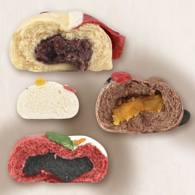 艾酷奇 - 歡樂聖誕禮盒 造型包子-聖誕老人 (紅豆) X1、麋鹿(地瓜) X1、襪子(芝麻) X2、小雪人造型饅頭X2