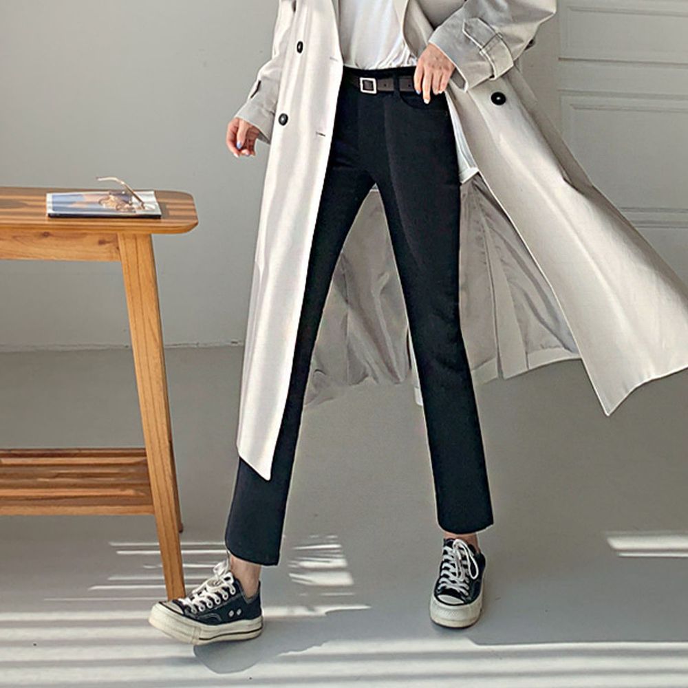 韓國 ENVYLOOK - 純棉修身窄管褲-黑