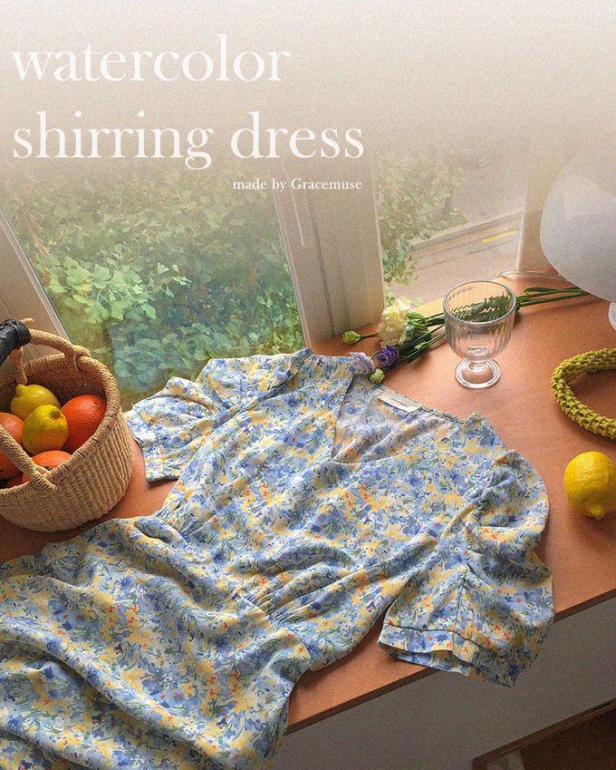 韓國女裝代購 - 水彩花印V領縮腰連身洋裝-藍 (FREE)