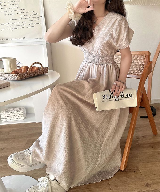 日本 Classical Elf - 氣質V領縮腰修身短袖洋裝-咖啡