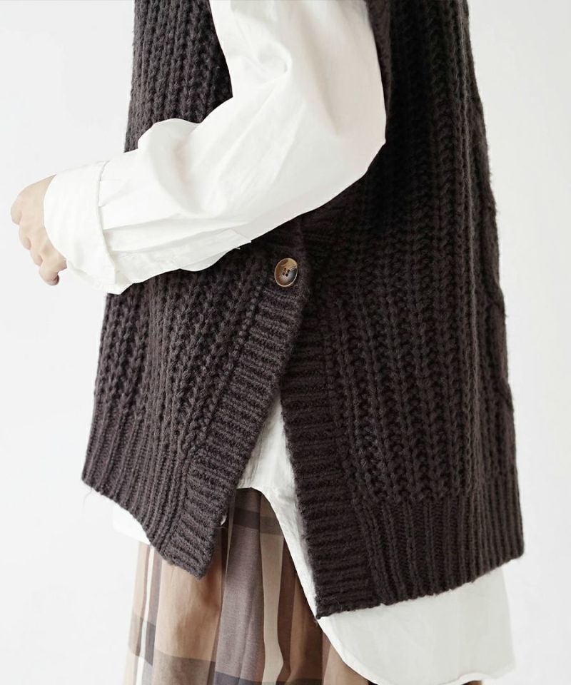 日本 zootie - V領畝編針織背心-灰卡其