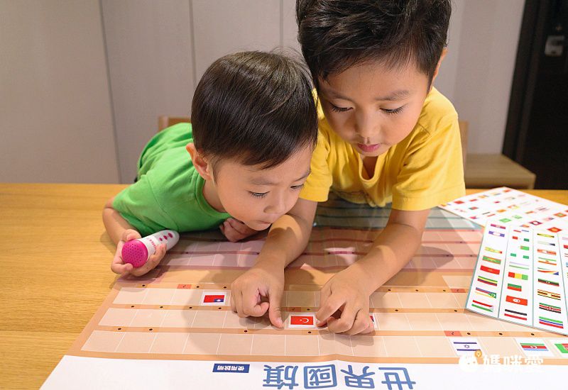 親子天下 - 小行星點讀系列★-【合購組】世界探險隊+點讀筆+聽故事玩語文(共四冊)+加贈ㄅㄆㄇ海報、ㄅㄆㄇ墊板