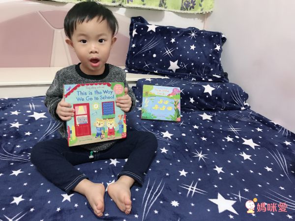 英國 Sing Along With Me! 童謠遊戲操作書♚市場最低價64折↘最期待新品加入！