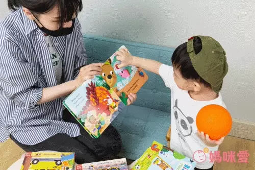 Bizzy Bear: Christmas Helper-（英版）