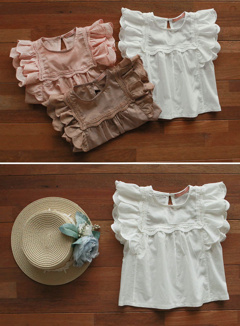 韓國 PuellaFLO - 蝴蝶狀荷葉袖上衣-象牙白