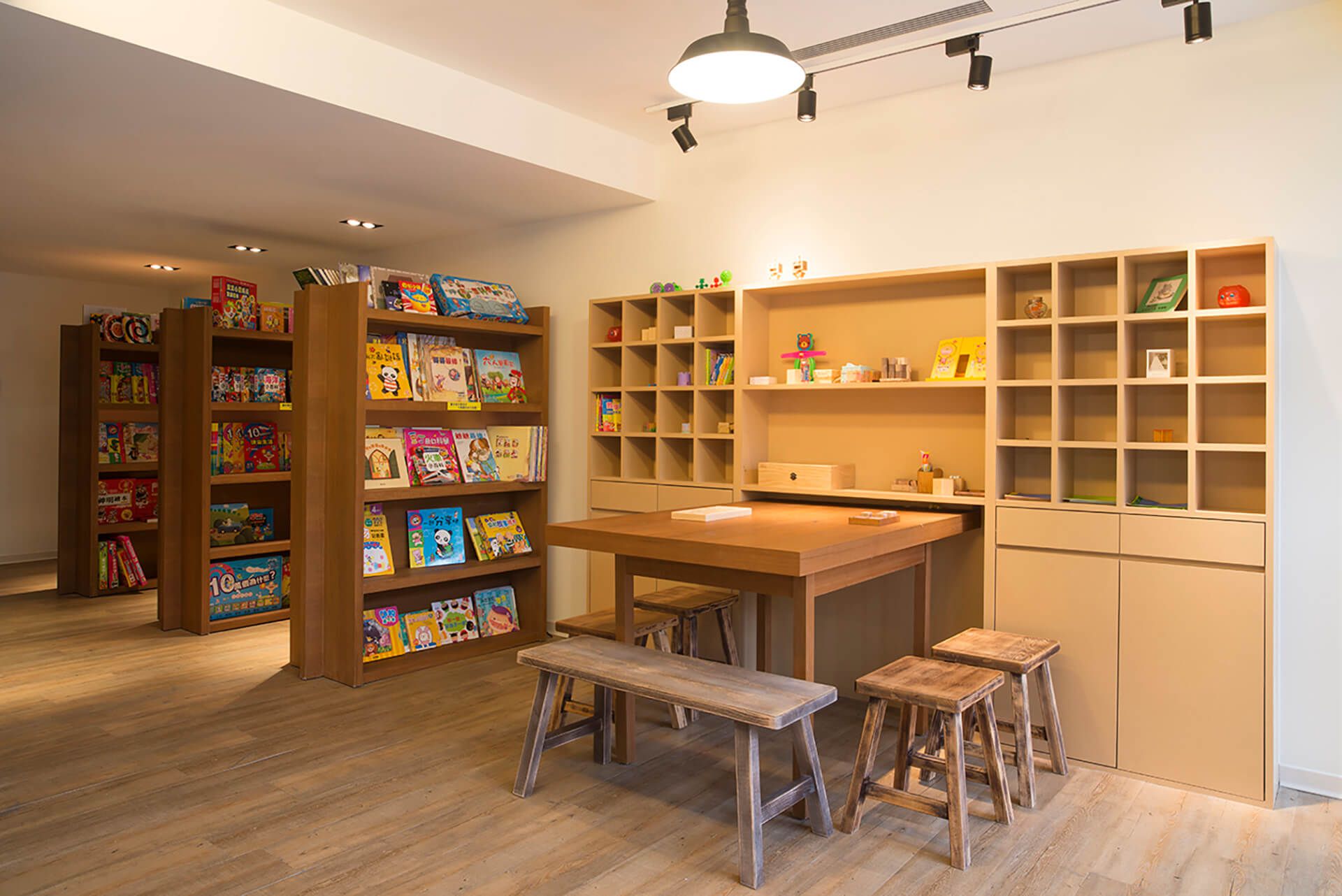 宜蘭泡溫泉吃美食｜捷絲旅礁溪館｜房內就有超大私人湯屋