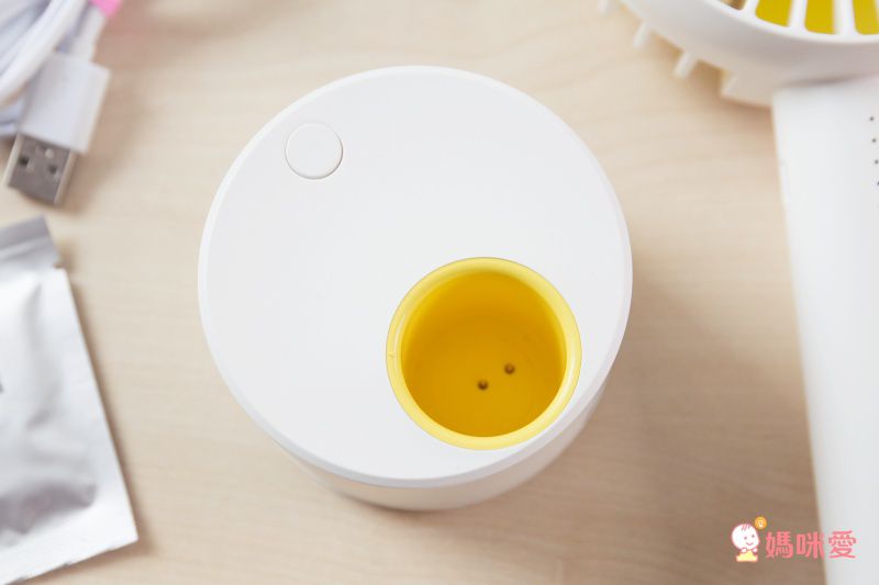 HealthLife 手持 / 電動擺頭兩用清涼小風扇