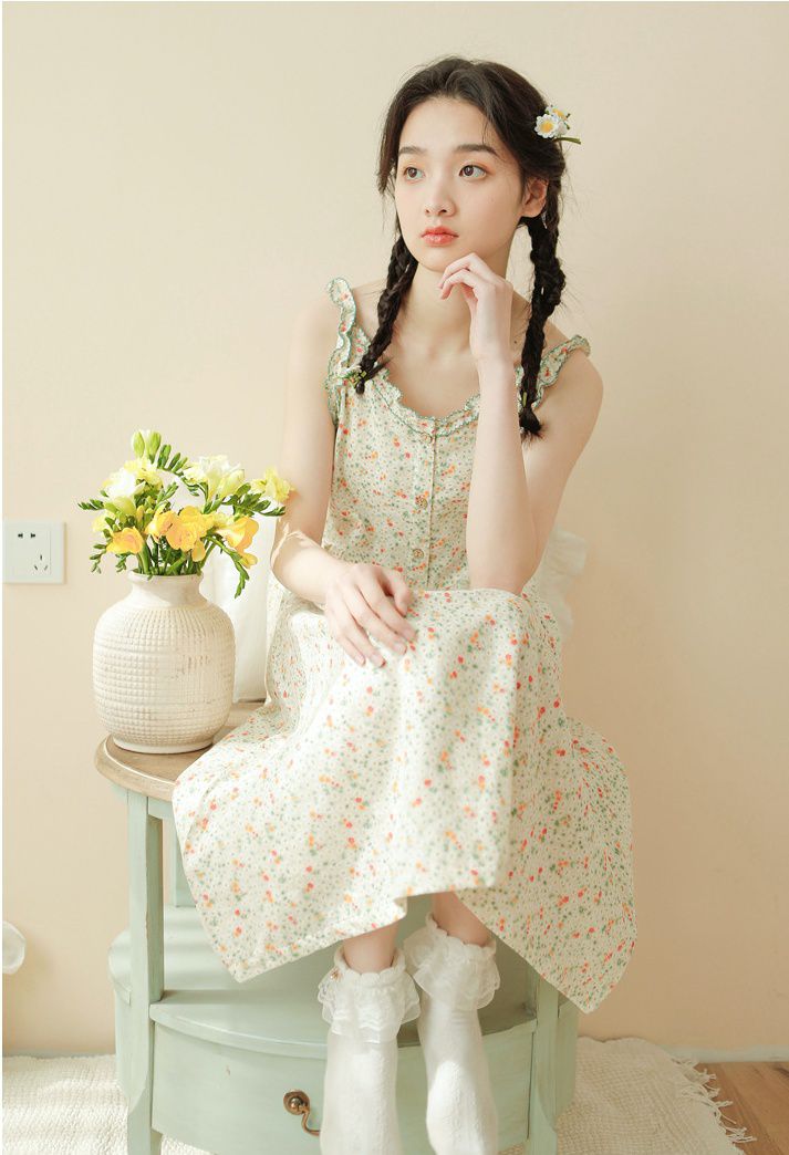 雙層棉紗布透氣細肩帶睡裙-滿版碎花-米黃色