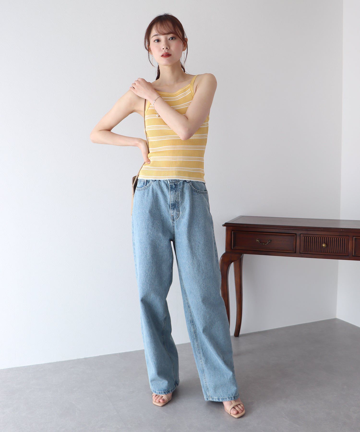 日本 BLUE EAST - 彈性羅紋無袖上衣/內搭-條紋-黑