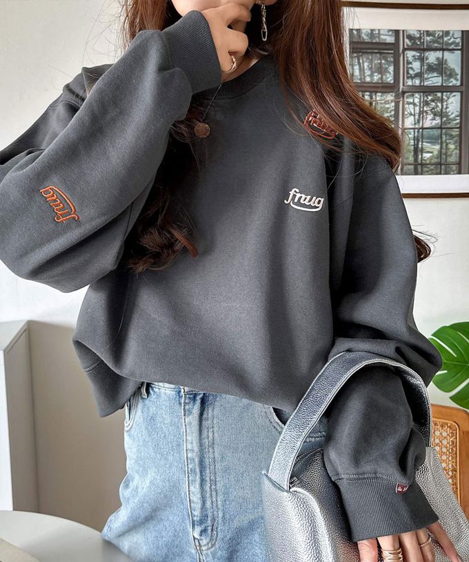 日本 Classical Elf - Java 裏起毛隨性logo長袖上衣-燕麥白